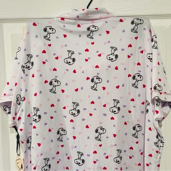 Peanuts Snoopy Hearts Women’s Pajama Set Size Large Love Gift NEW With Tags - Picture 9 of 11
